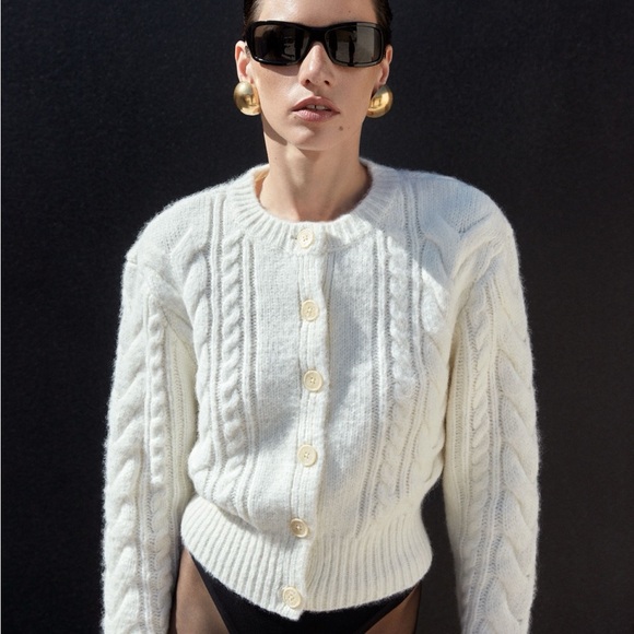 Helsa Lamis Cardigan - Picture 1 of 7